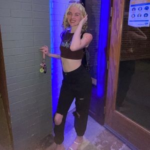 Meet your Posher, Athena